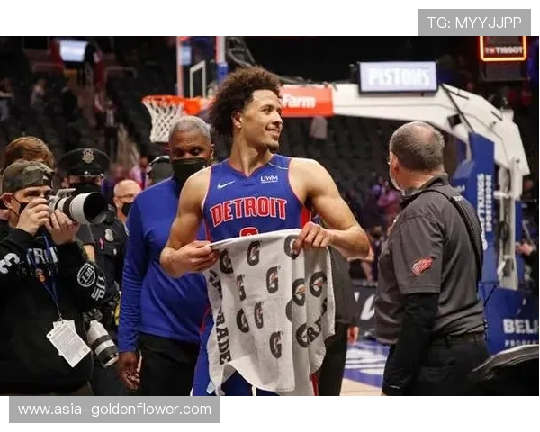 坎宁安助攻榜第二，活塞重建现曙光