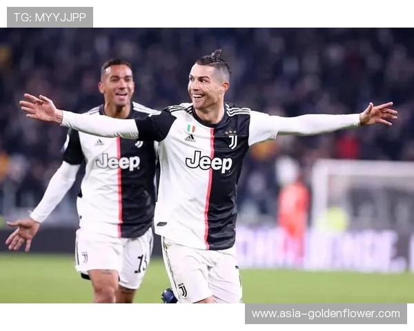 帕尔马vs尤文图斯中场休息，主队防守顽强